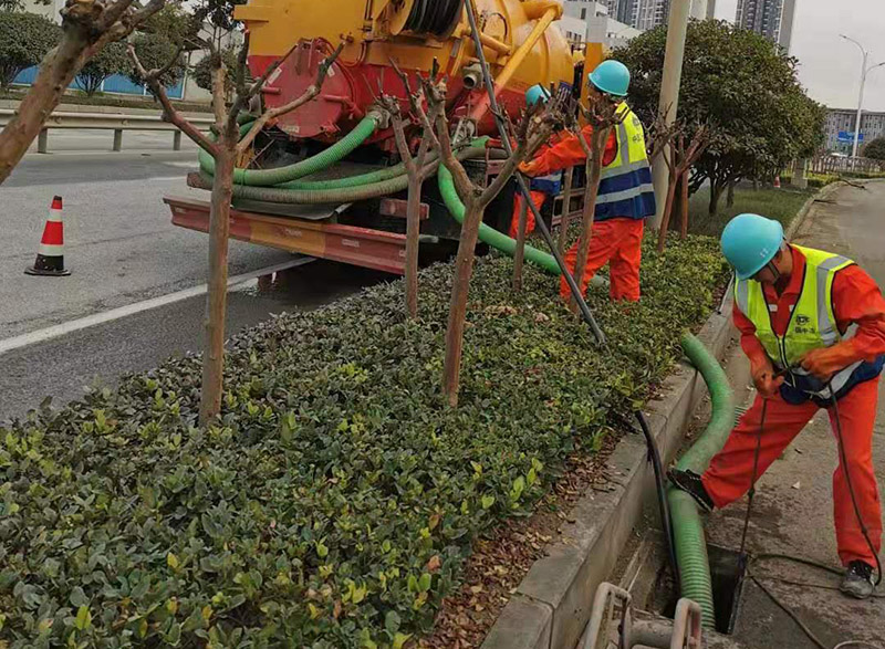 巩留市政管道清淤